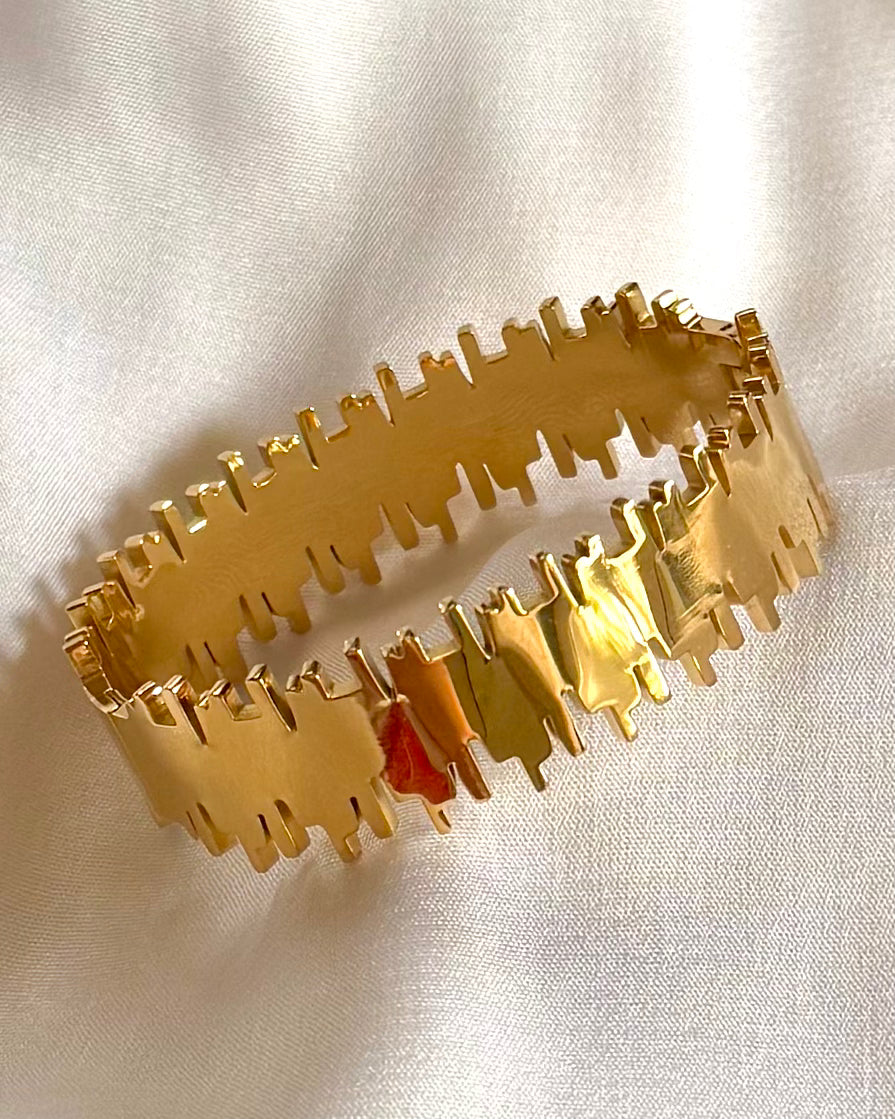 THE DHADKAN BRACELET