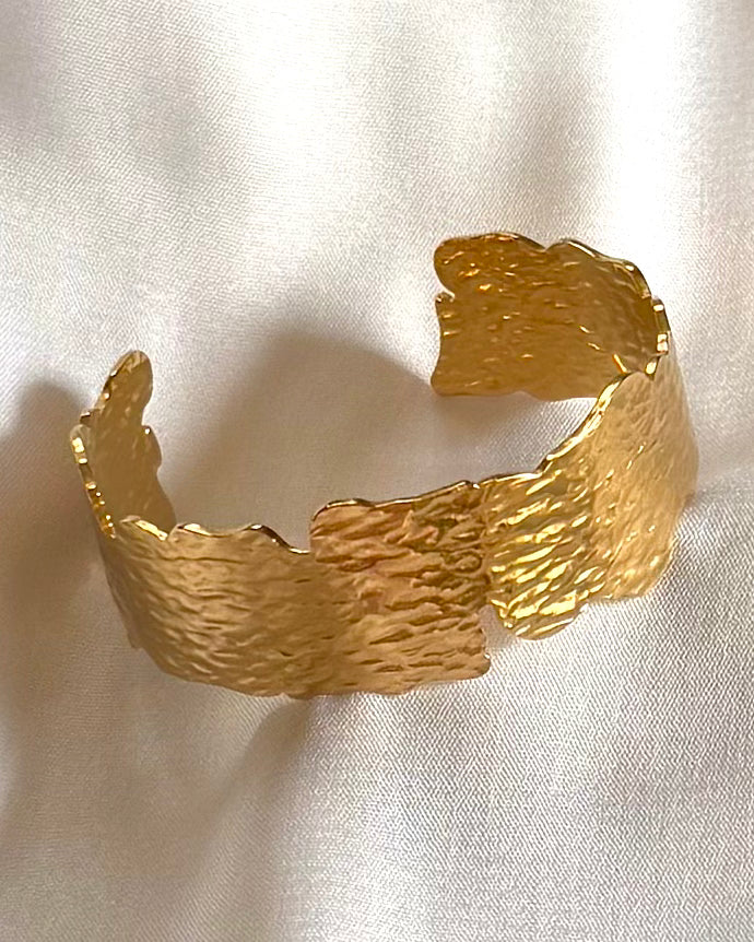 THE TARANG BRACELET
