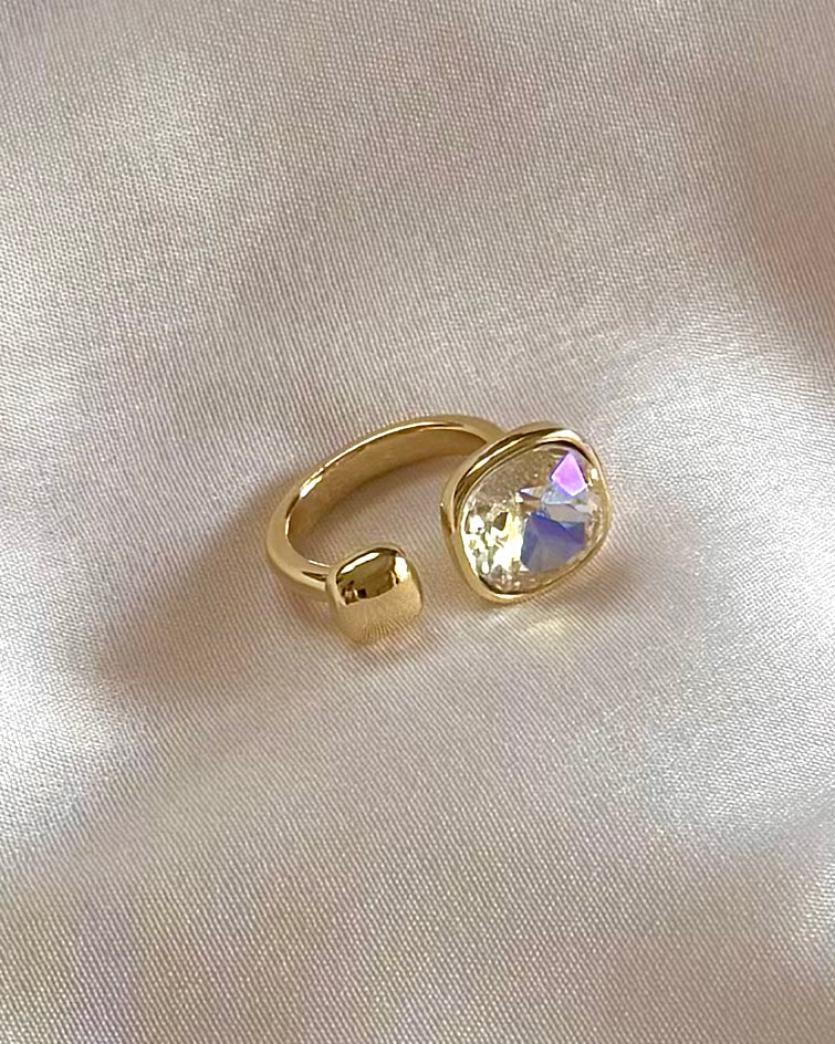 THE ZOHRA RING