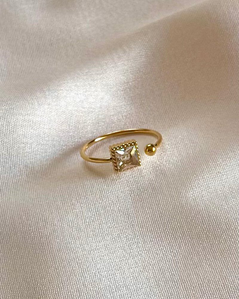 THE AHANA RING