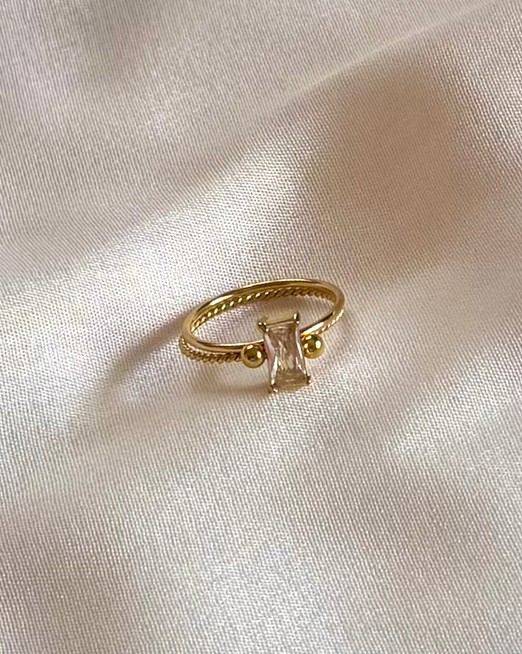THE AAYAT RING