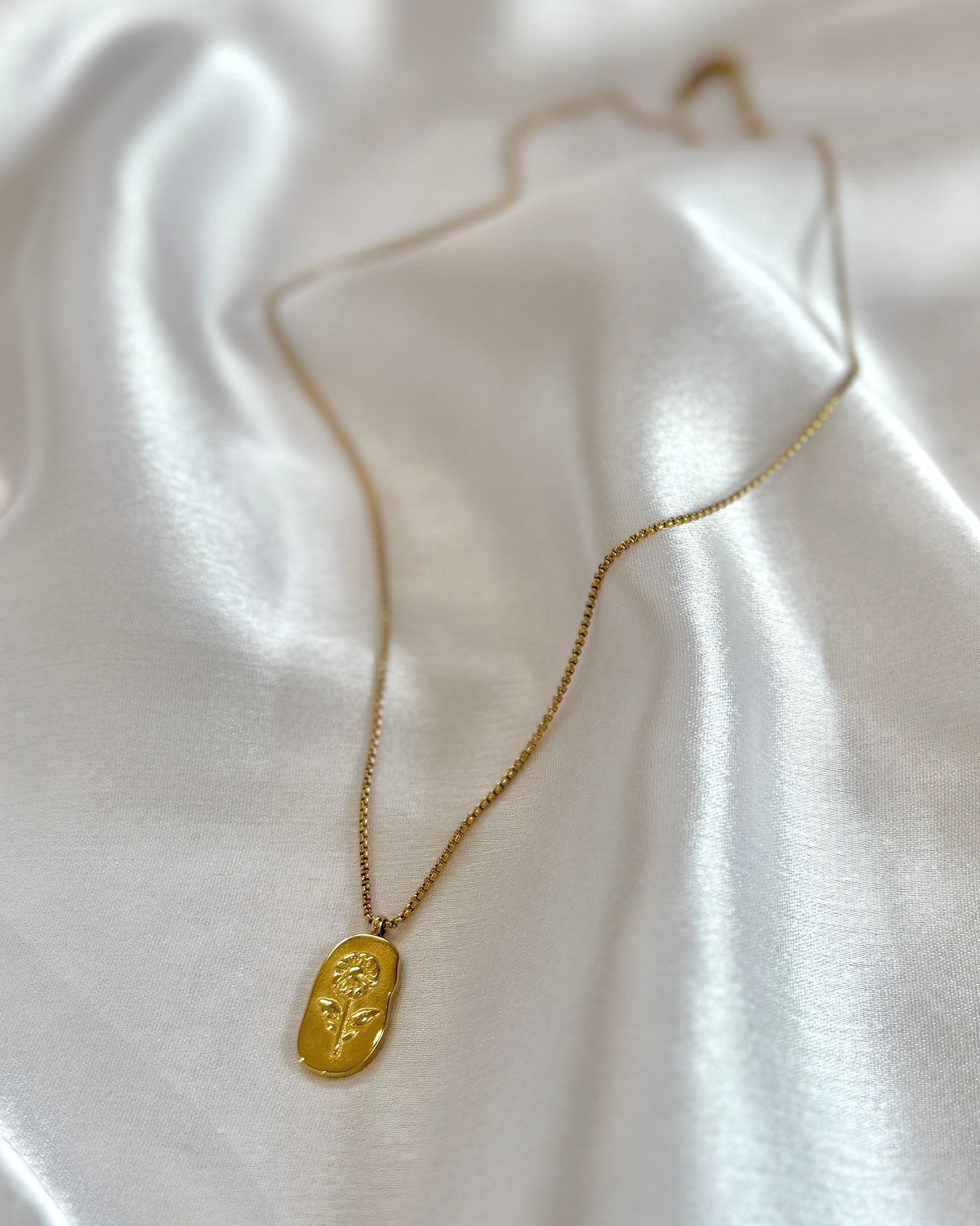 THE GULNAAR NECKLACE
