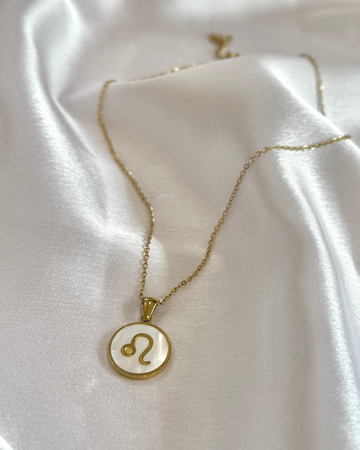 THE RASHI NECKLACE