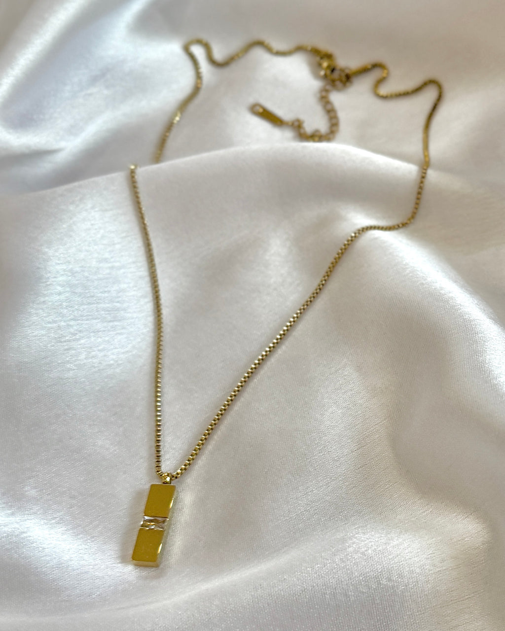 THE SHIKHAR NECKLACE