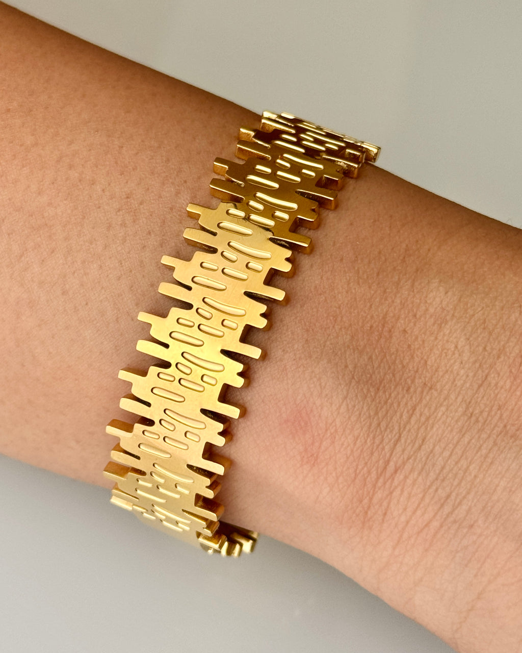 THE DHADKAN BRACELET