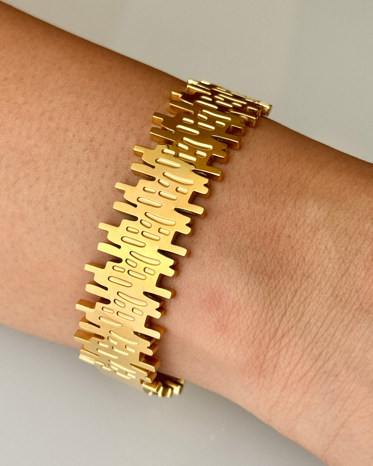 THE DHADKAN BRACELET
