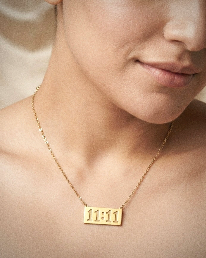 THE ALIGNMENT NECKLACE